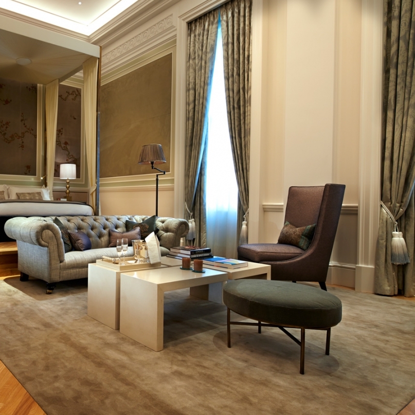 how to get a last minute hotel room with ten trinity square